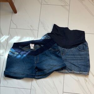 Oh Baby by Motherhood Maternity and Old Navy Maternity Jeans Short Bundle